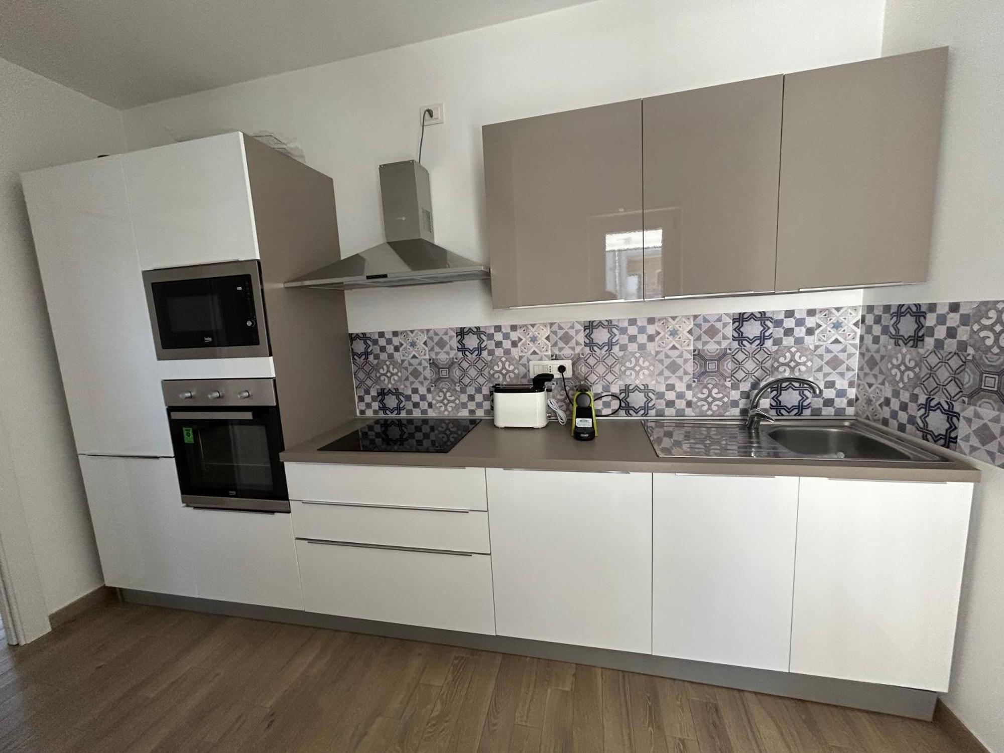 Residence Petroni 16 باري المظهر الخارجي الصورة